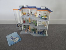 Playmobil 4404 massive hospital clinic bundle, extra floor, lots of accessories