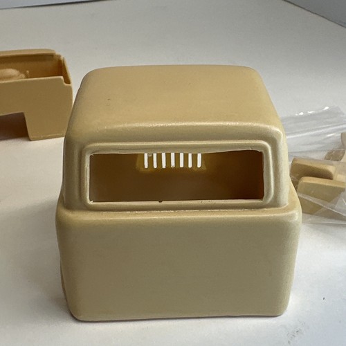 RESIN 1957 - 1964 JEEP FC 150 ( FOWARD CONTROL ) CAB CONVERSION - 1/25 SCALE - Picture 5 of 12