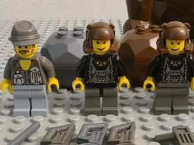 LEGO Rock Raiders Jet Axel Bandit Tool Minifigs 4930 4940 4950 4980 4990 
