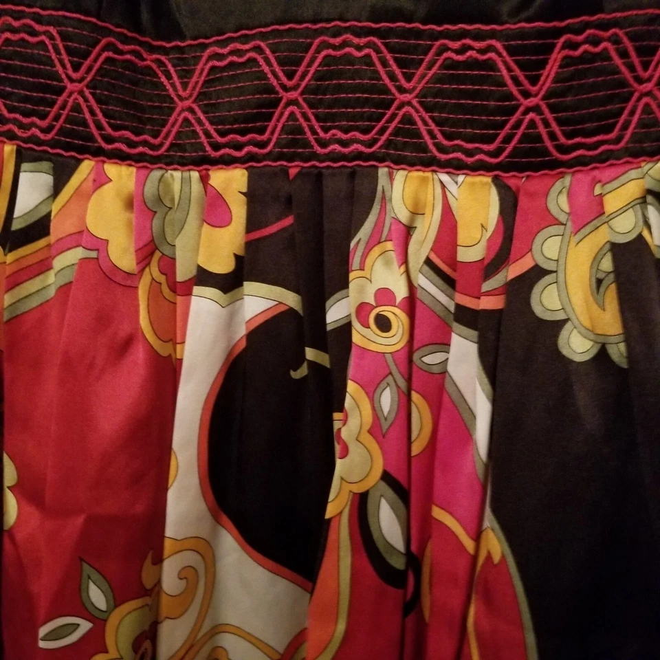 Vestido STEVE MADDEN Floral Seda 4 Cuello en V Multicolor Sin Mangas Imperio Dobladillo Burbuja Foto 2 de 4