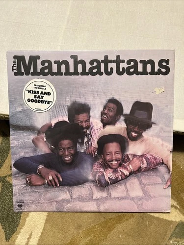 Manhattans / Self Titled ( feat. Kiss And Say Goodbye) Lp Columbia 33820