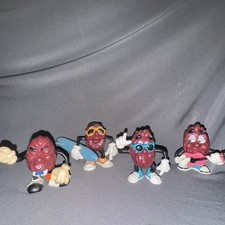 Lot of 4 California Raisin Figurines 1987  1988 Calrab Applause cr1