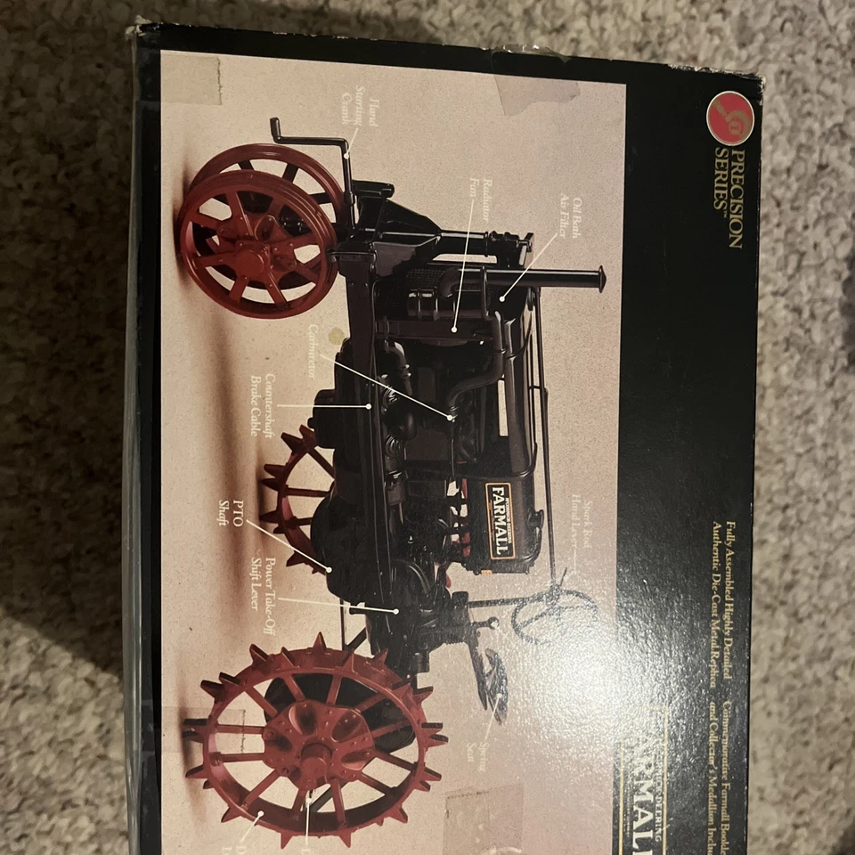 1/16 IH Gray Farmall Regular Narrow Front Tractor, Precision Series #1 - Image 3 of 3