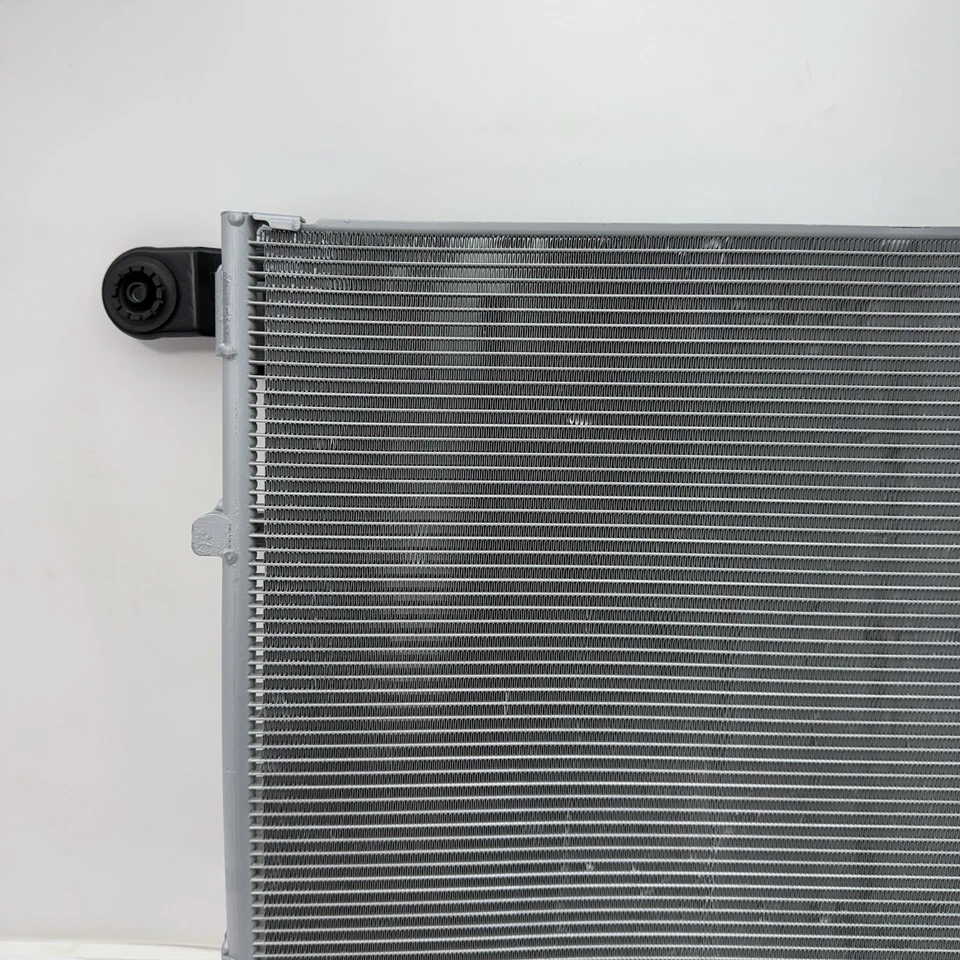 Toyota Tundra 2022-2024 condensador aire acondicionado 6Cy/3,4 884A00C010 mercado de accesorios Foto 2 de 4