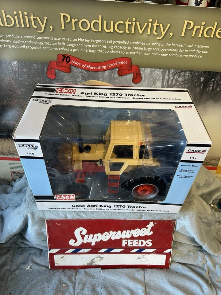 Ertl Case Agri King 1270 1/16 Diecast Collectible - Image 2 of 4