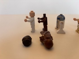 LEGO STAR WARS 7965 MILLENNIUM FALCON 99% COMPLETE WITH FIGURES NO INSTRUCTIONS