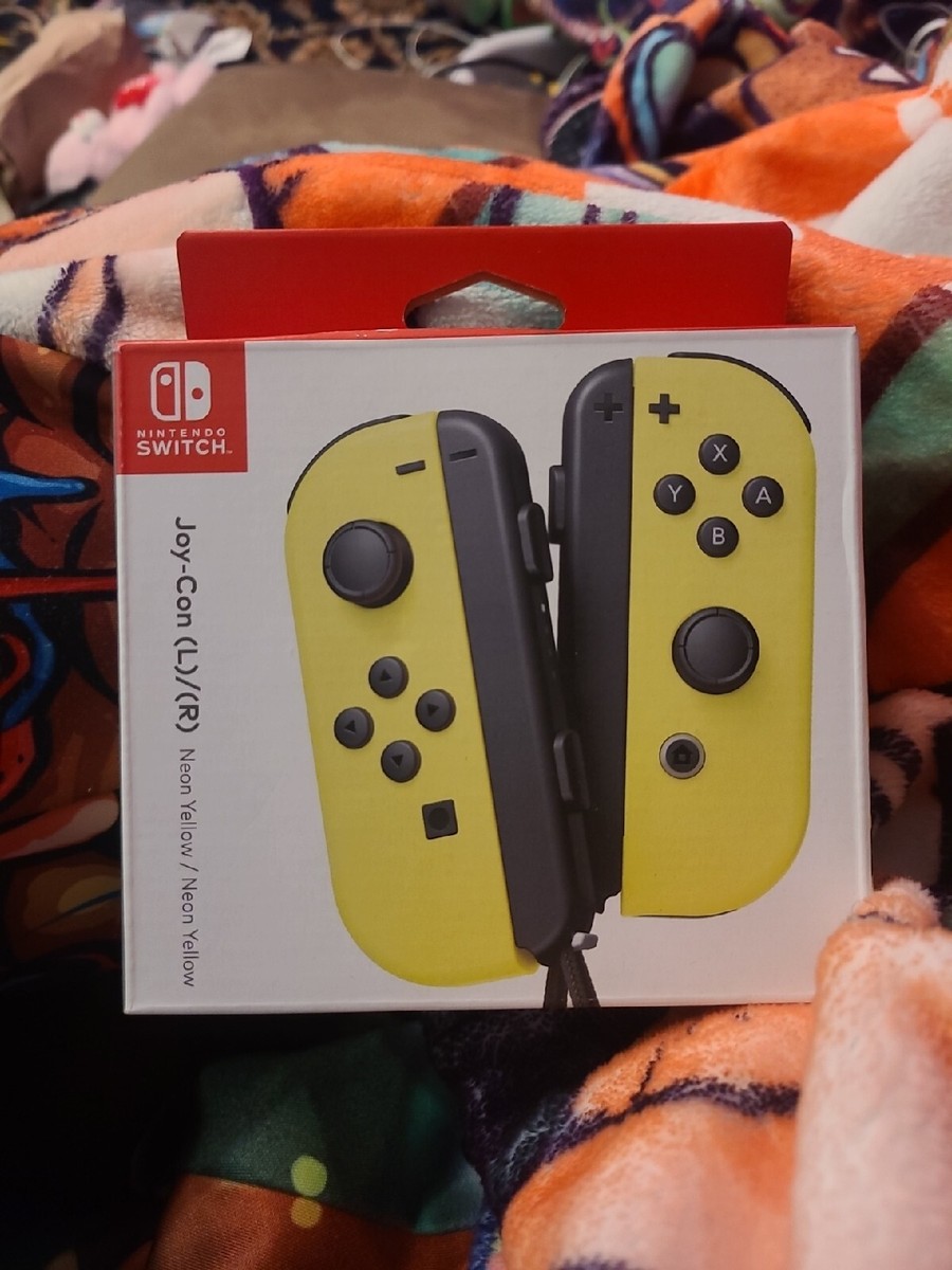 RARE Genuine Nintendo Joy-Con (L/R) Wireless Controllers for