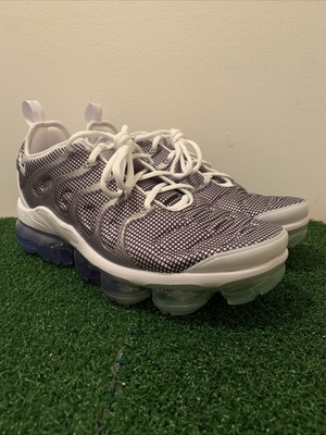air vapormax plus grid print