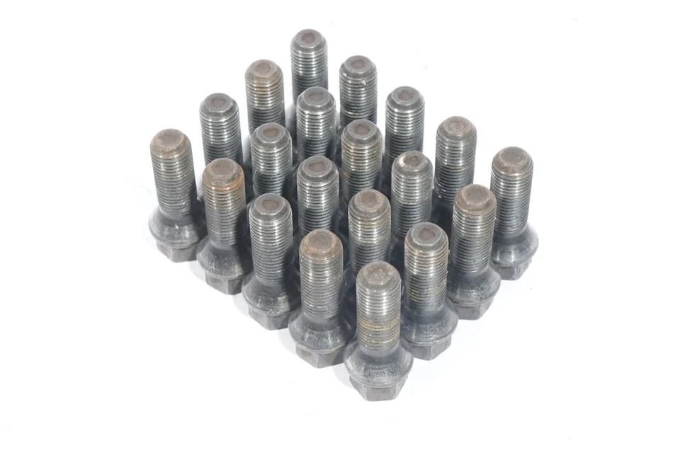 Juego de 20 pernos de tuerca de rueda BMW 745Li 2002-2005 OEM Foto 2 de 3