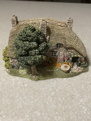 lilliput lane ☆ OLD MOTHER HUBBARDS 置物 s-l400.jpg