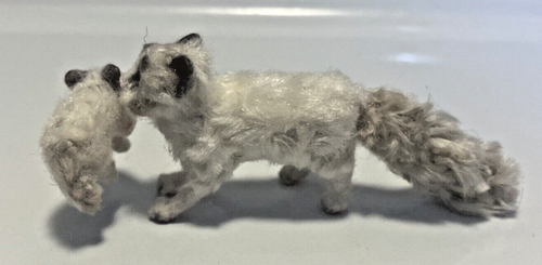 OOAK 1:12 Miniature Dollhouse handmade real Cat With Kitten In Mouth - Picture 2 of 9