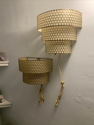 2 VINTAGE 1950’s 2 & 3 TIERED METAL FRAME, BEIGE, HONEYCOMB DESIGN WALL SCONCES - Picture 23 of 24