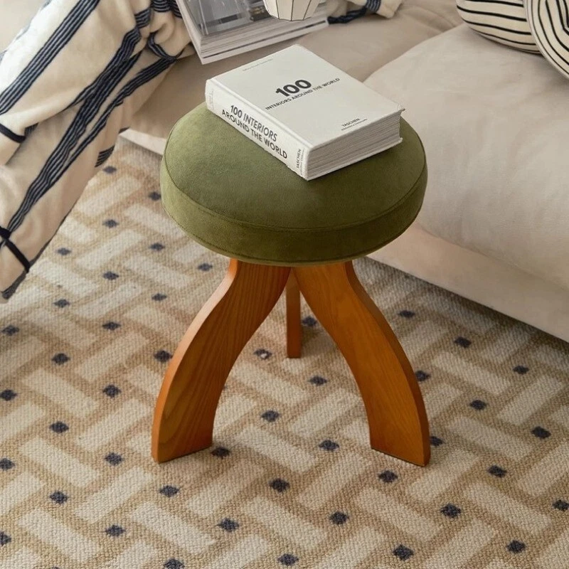 Retro stool solid wood shoe changing stool home creative bedroom dressing stool - Image 3 of 4