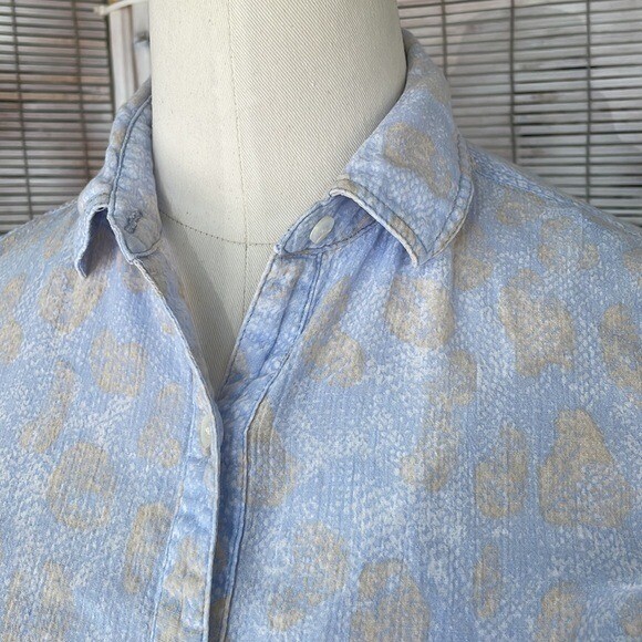 J. McLaughlin Button down Lightweight Blue Tan Si… - image 5