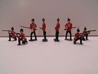 BRITAINS SHERWOOD FORESTERS TOY SOLDIERS / 8 FIGURES / Original with Box — photo 4