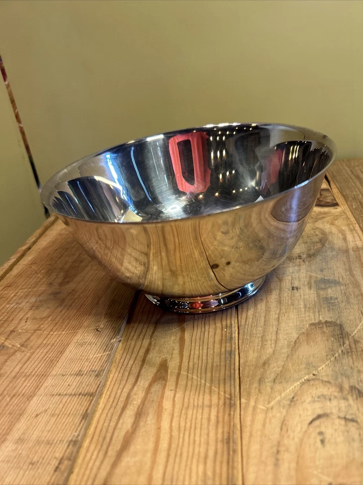 WM Rogers Paul Revere Reproduction 9'' Silver plated footed bowl - Image 4 of 4