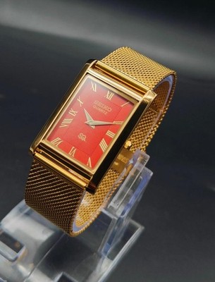 Vintage Seiko Slim Quartz Men's Wrist Watch With Free DDP Shipping 