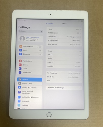 Apple iPad 6th Gen. 32GB, Wi-Fi, 9.7in - Silver (SF73) - Afbeelding 3 van 9