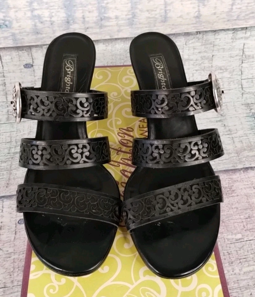 Zapatos de tacón Brighton Tinsel charol negro con tiras talla 10M diapositivas con caja $200 Foto 3 de 4