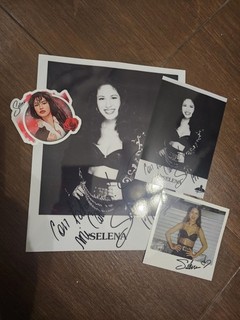 SELENA QUINTANILLA LOT Queen of Cumbia COPY REPRINT Autograph Photo Kiss