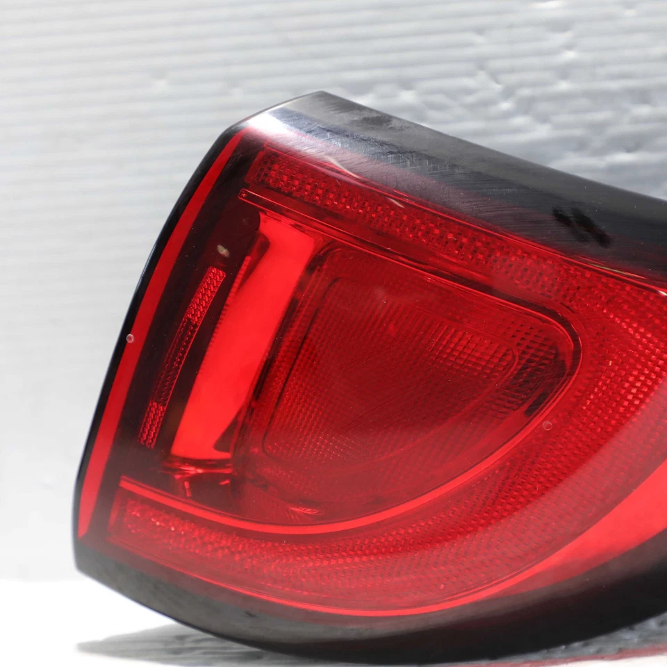 2017-2020 Chrysler Pacifica LED Right Side Tail Light Assembly OEM - Image 3 of 4