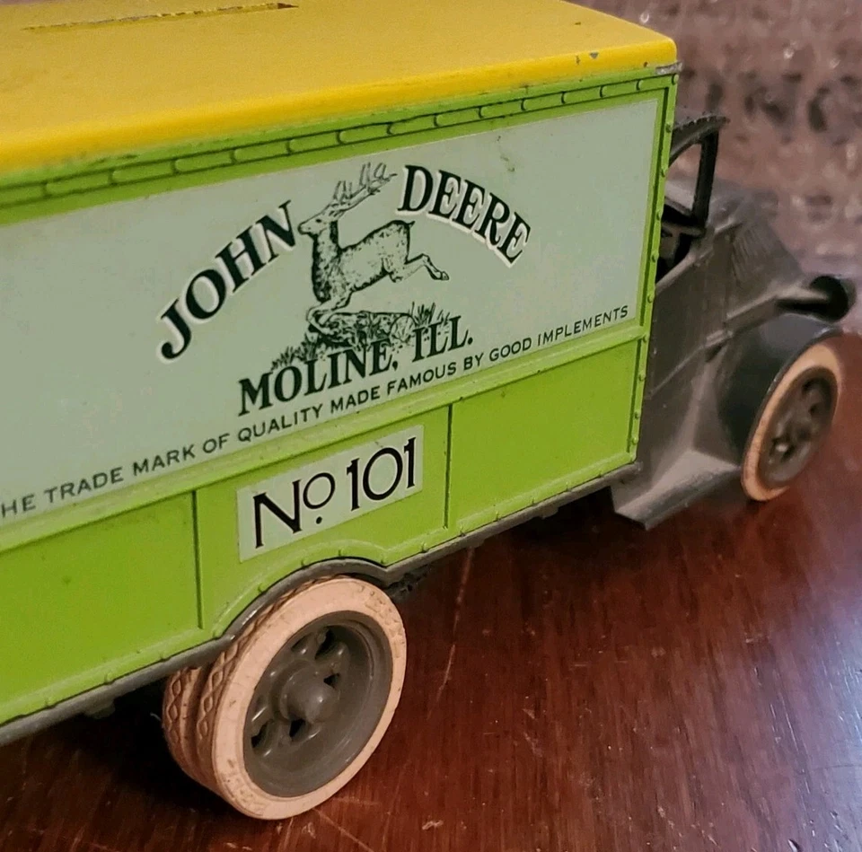 Banco Diecast Vintage Ertl John Deere Nº 101 1926 Mack Bull Dog Foto 4 de 4