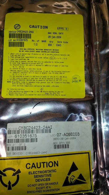 2 Pieces New Cypress Semiconductor CY8C24423-24AI Programmable Microcontroller - Image 2 of 2