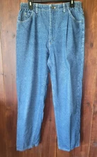 VTG Lee High Rise Mom Jeans Women 12 Long USA Made 90s Pleated Tapered Cotton