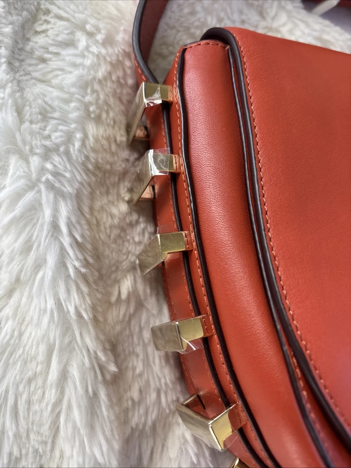 Новый с Ярлыками LUANA Италии SEDGWICK маленький кожаный седло сумка опиум красный - Изображение 3 из 4