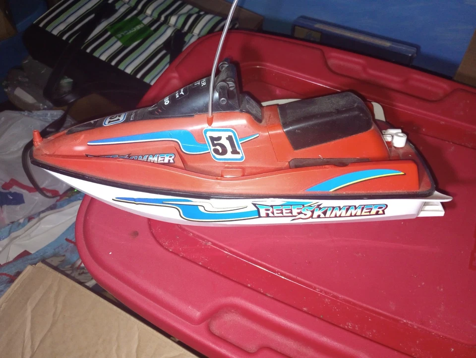 VINTAGE RADIO SHACK RC REEF SKIMMER JET SKI 60-4323  - Image 2 of 4