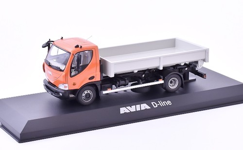Contenitore Avia D-Line - arancione 1:43 - Foto 1 di 3