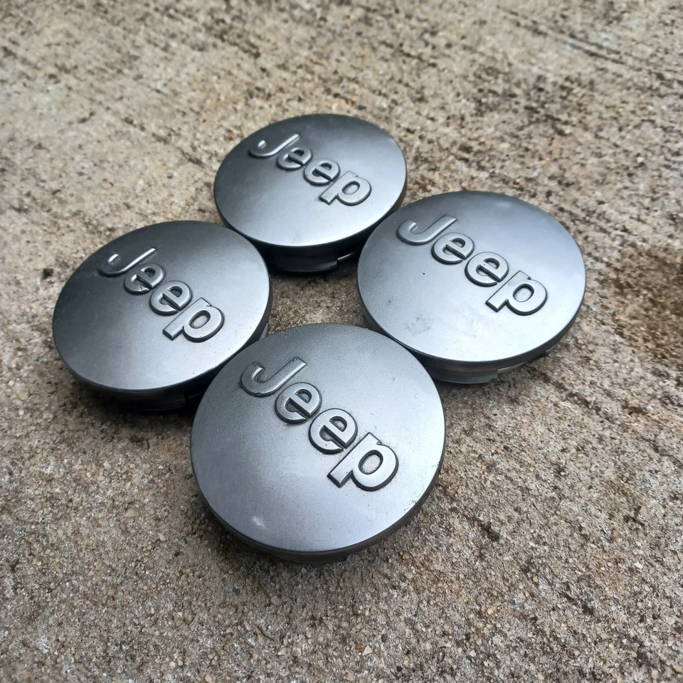 Jeep Grand Cherokee Compass Juego de 4 tapas centrales, 2007-2023, p/n 1LB77TRMAC gris Foto 2 de 3