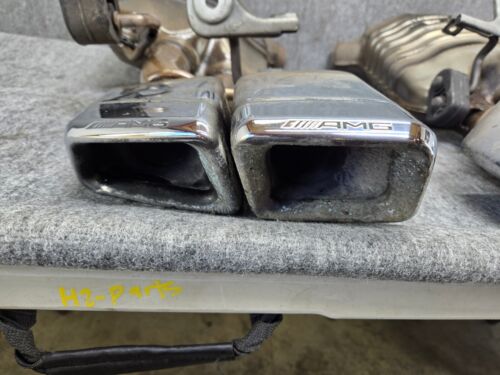 ✔ JUEGO DE PUNTA DE TUBO SILENCIADOR ESCAPE TRASERO MERCEDES W218 W212 E63 CLS63 AMG OEM - Imagen 6 de 12