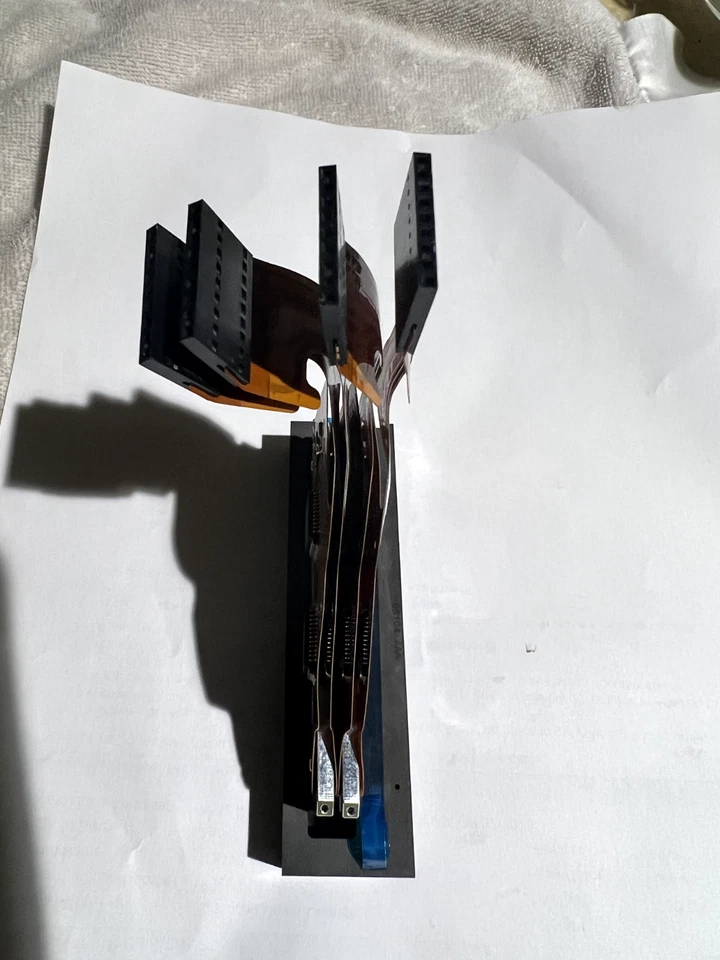 HP /Vutek/Agfa Spectra Printhead BRAND NEW OPEN ONLY FOR PICTURES - Image 3 of 4