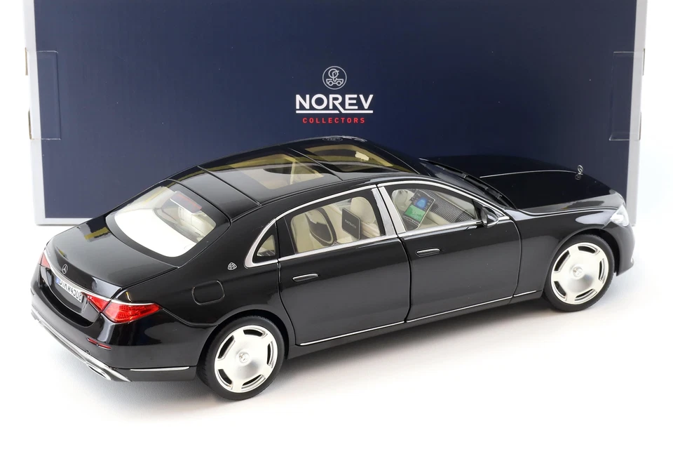 1:18 Norev Mercedes-Maybach S-Class S680 4Matic Limousine 2021 Nera - Immagine 3 di 4