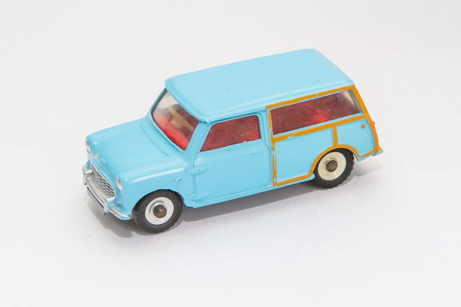 Dinky 199, Austin 7 Countryman - Free Price Guide & Review