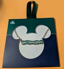 New Walt Disney World Color Block Green Necklace New Walt Disney World Color Block Green Necklace