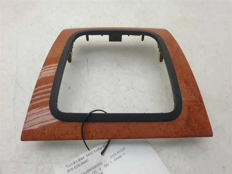 Lexus RX330 2005 montaje de bisel de cambio de grano de madera  Foto 2 de 4