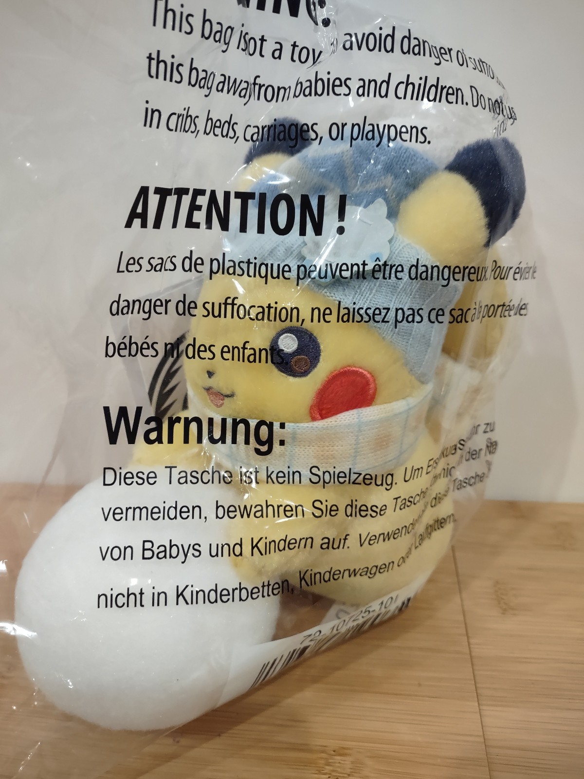 Pokemon Center Original Snow Play Pikachu Plush Winter Edition New
