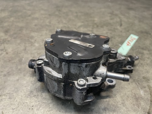 VW Golf 5 V 1.9TDI 105PS BLS Unterdruckpumpe Pumpe 038145209N 724807170 #34417 - Picture 4 of 5
