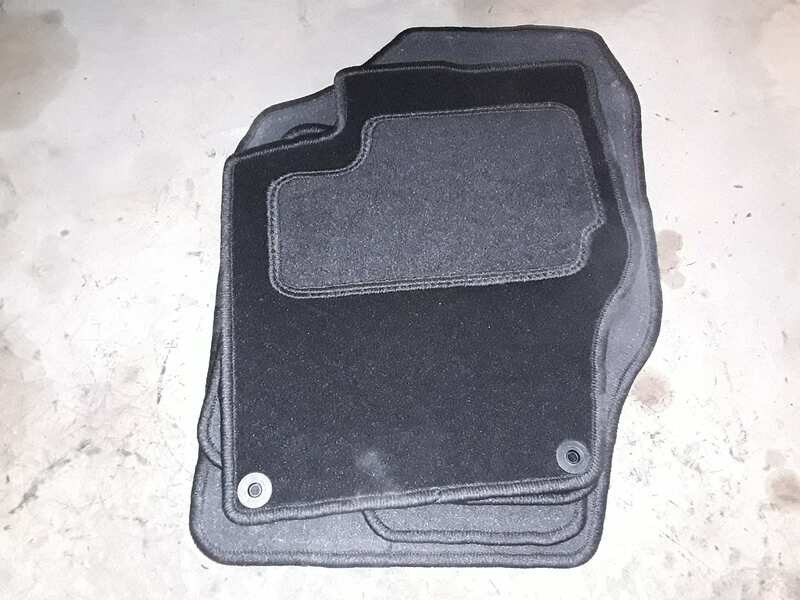 Mats Citroen C4 sedan 08.2010-2010 1093737