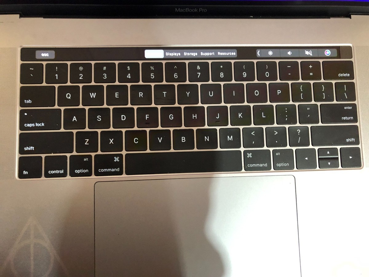 Apple Macbook Pro 2016 - 15inch - Touch Bar - Cycles 367 - Quad i7