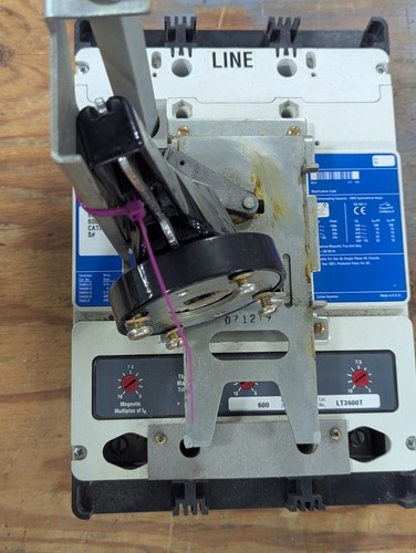 Cutler-Hammer HLD 65K HLD3600W 600VAC/250VDC 3-poliger Leitungsschutzschalter LT3600T