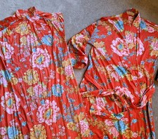 Vtg Vanity Fair Nightgown  Robe M nylon Red Floral Two Piece Asian Style USA