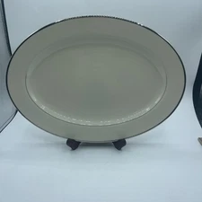 LENOX MONTCLAIR OVAL MEAT PLATTER China Ivory w/Platinum Silver Trim 16”
