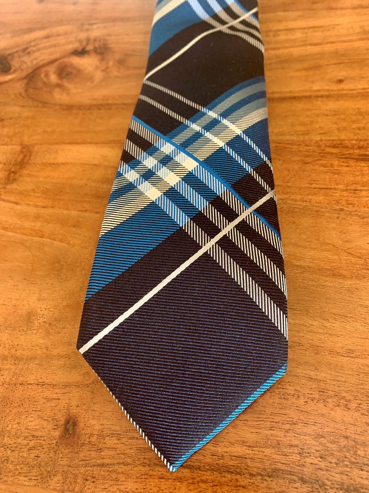 Picture 2 of 5