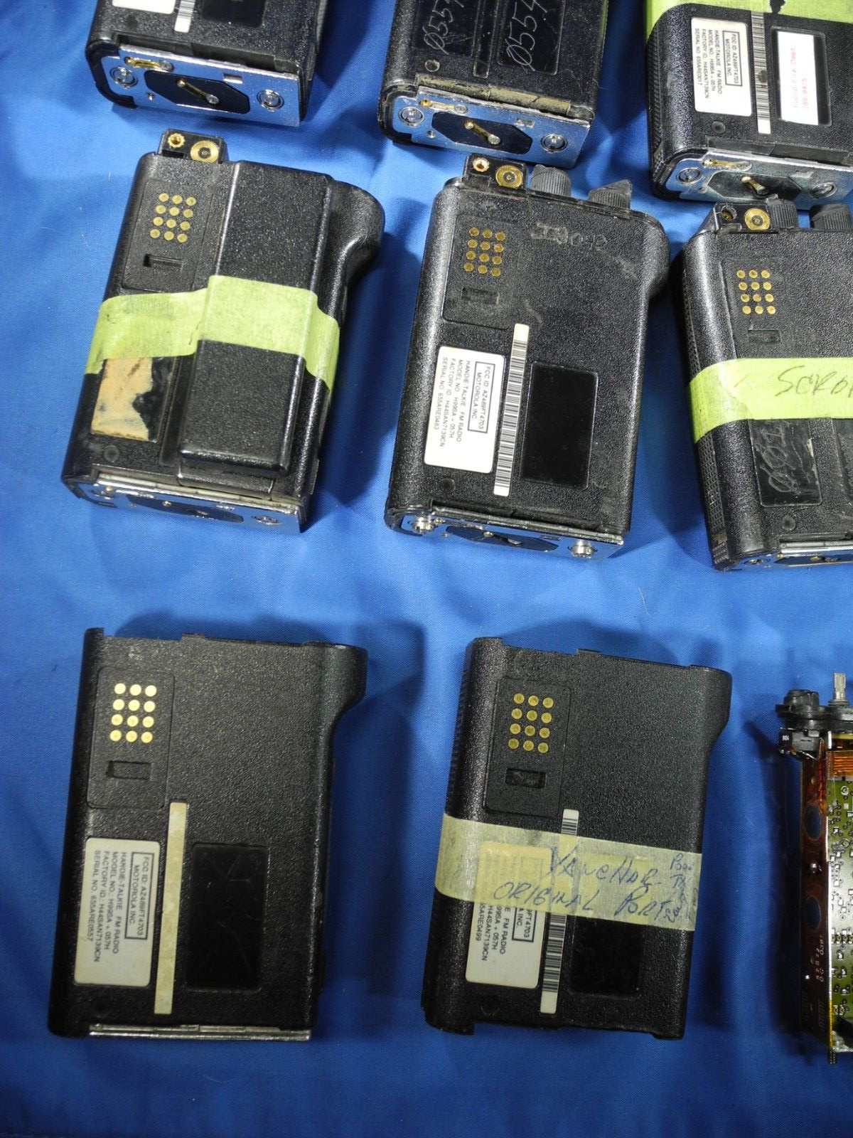 HUGE LOT Vintage Motorola Saber Handle-Talkie FM Radios (PARTS/FIX)