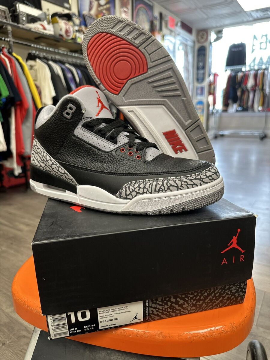 Nike Air Jordan Retro 3 Black Cement OG Mid 2018 Used Nike Air Jordan Retro 3 Black Cement OG Mid 2018 Used