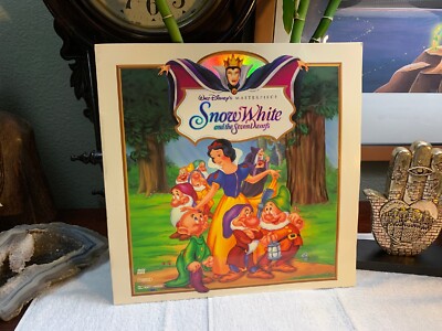 WALT DISNEY SNOW WHITE AND THE SEVEN DWARFS LASER DISC Pristine