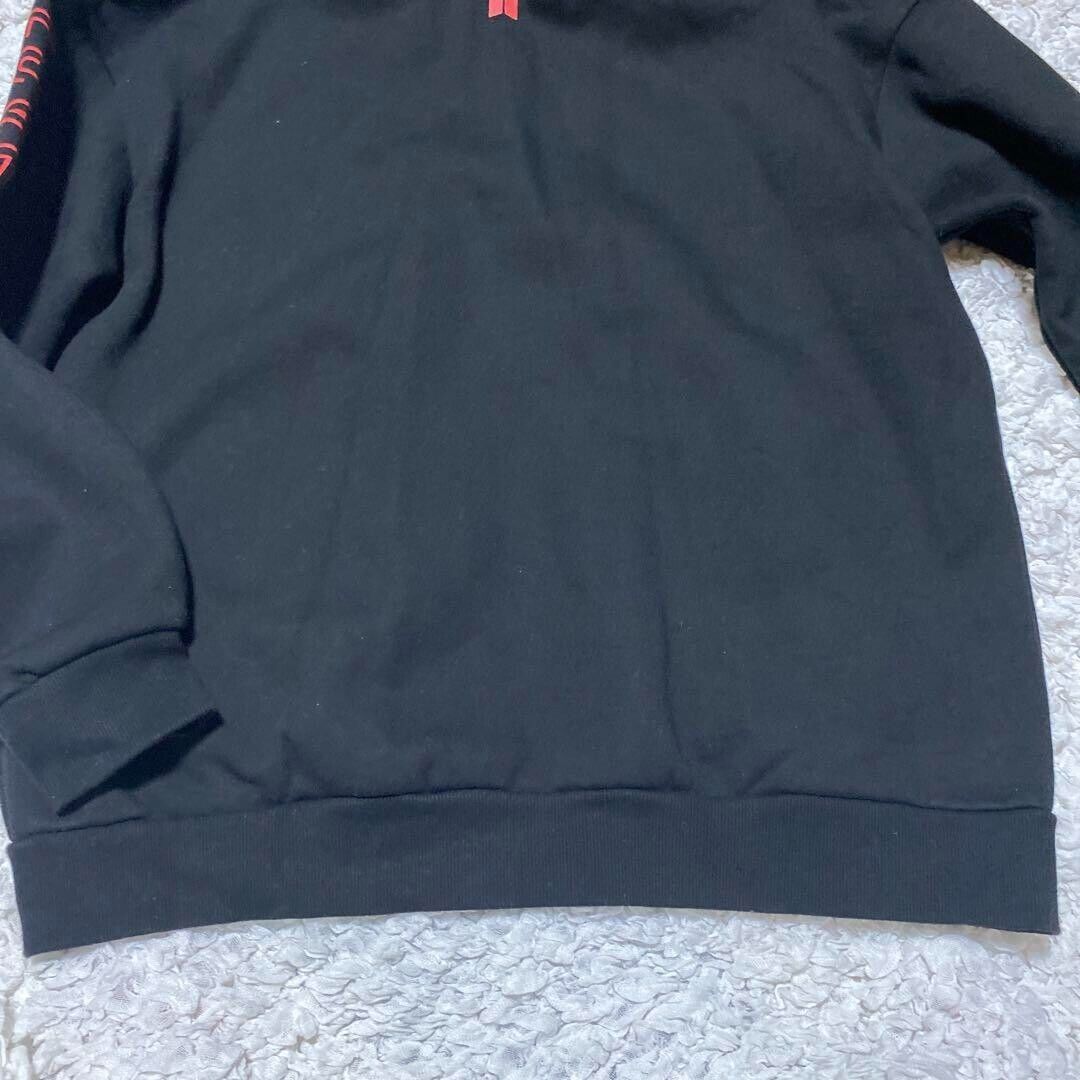 BTS World Tour Love Yourself Zip-Up Hoodie Size 1 (M) Black BTS World Tour Love Yourself Zip-Up Hoodie Size 1 (M) Black
